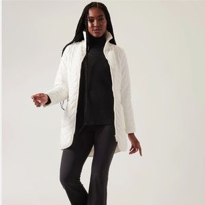 White quilted Mendocino coat from Athleta size medium